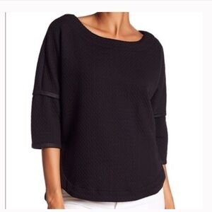 MAX Studio Black Top